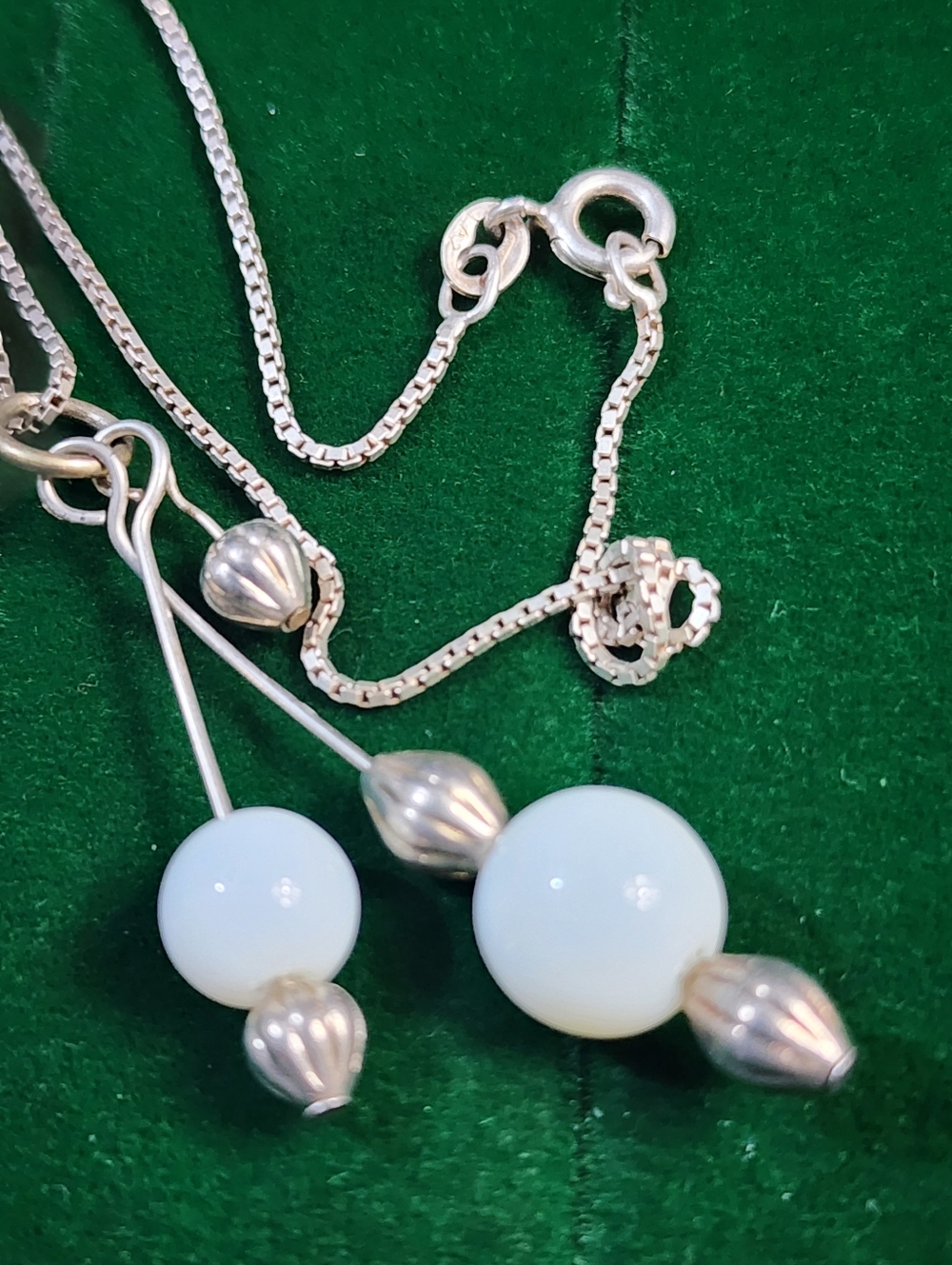 Vintage 80s Sterling Silver White Bead Pendant Lariat  Necklace - Picture 2 of 9